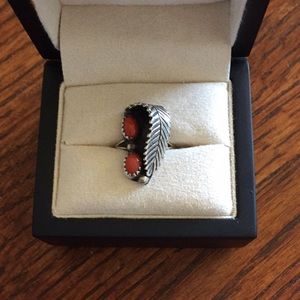 Beautiful Vintage Sterling Silver Coral Ring